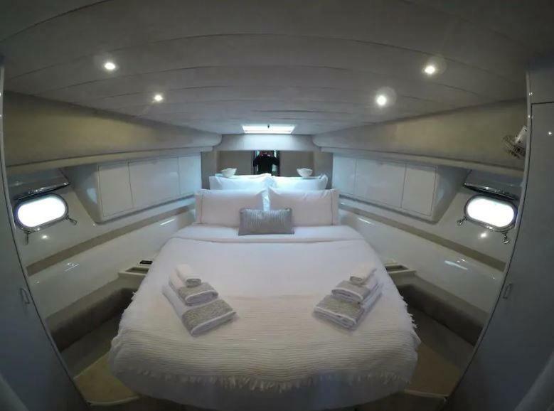 Hotel Beautiful And Magnific Yacht Lisbona Esterno foto